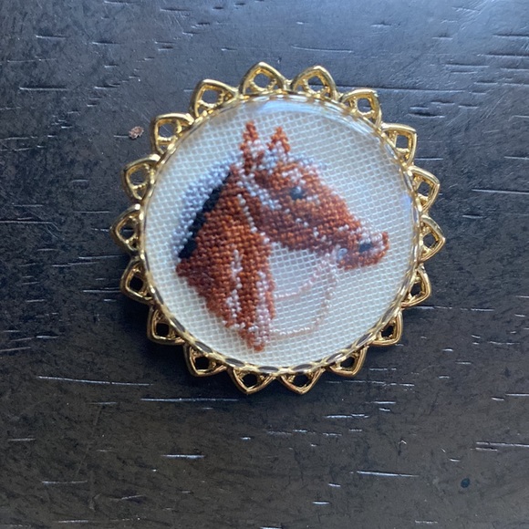 Petite Point Horse Cross Stitch Brooch Pendant Brooch - Picture 3 of 4